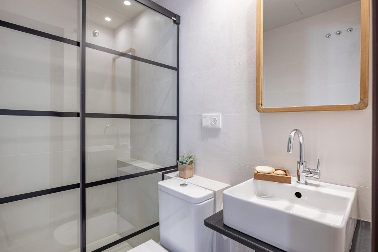 Apartamentos Líbere Málaga la Merced Exterior foto
