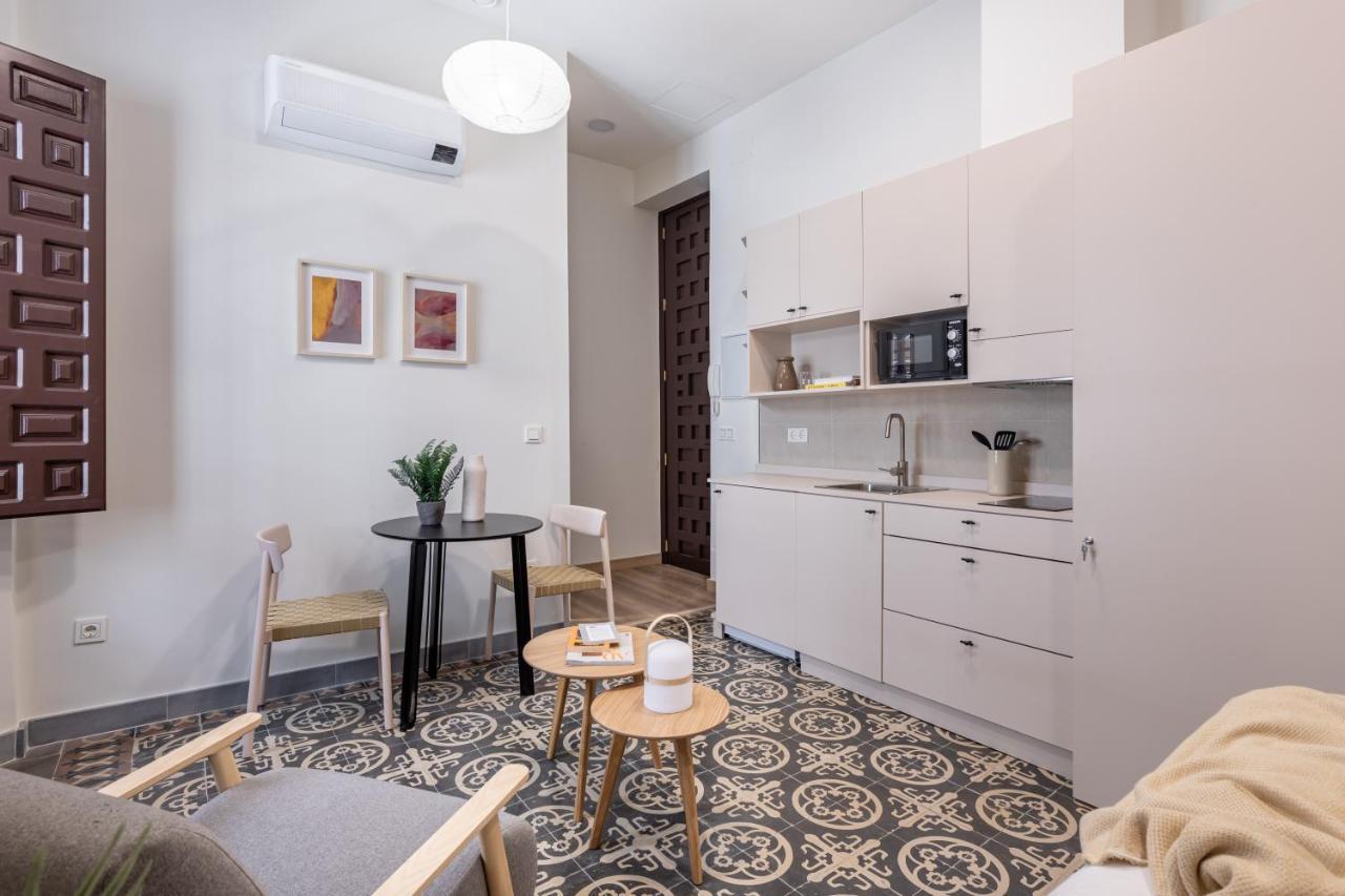 Apartamentos Líbere Málaga la Merced Exterior foto